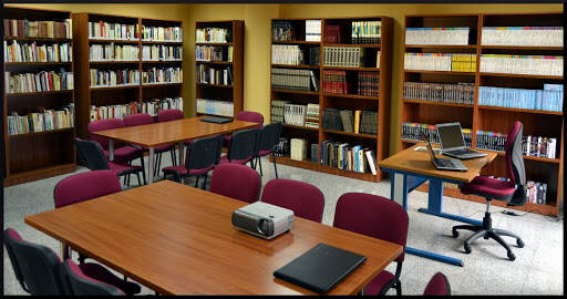 centro modle Biblioteca De Villamena