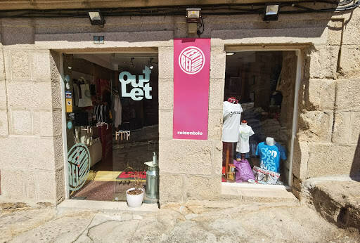 centro modle Rei Zentolo Outlet Allariz